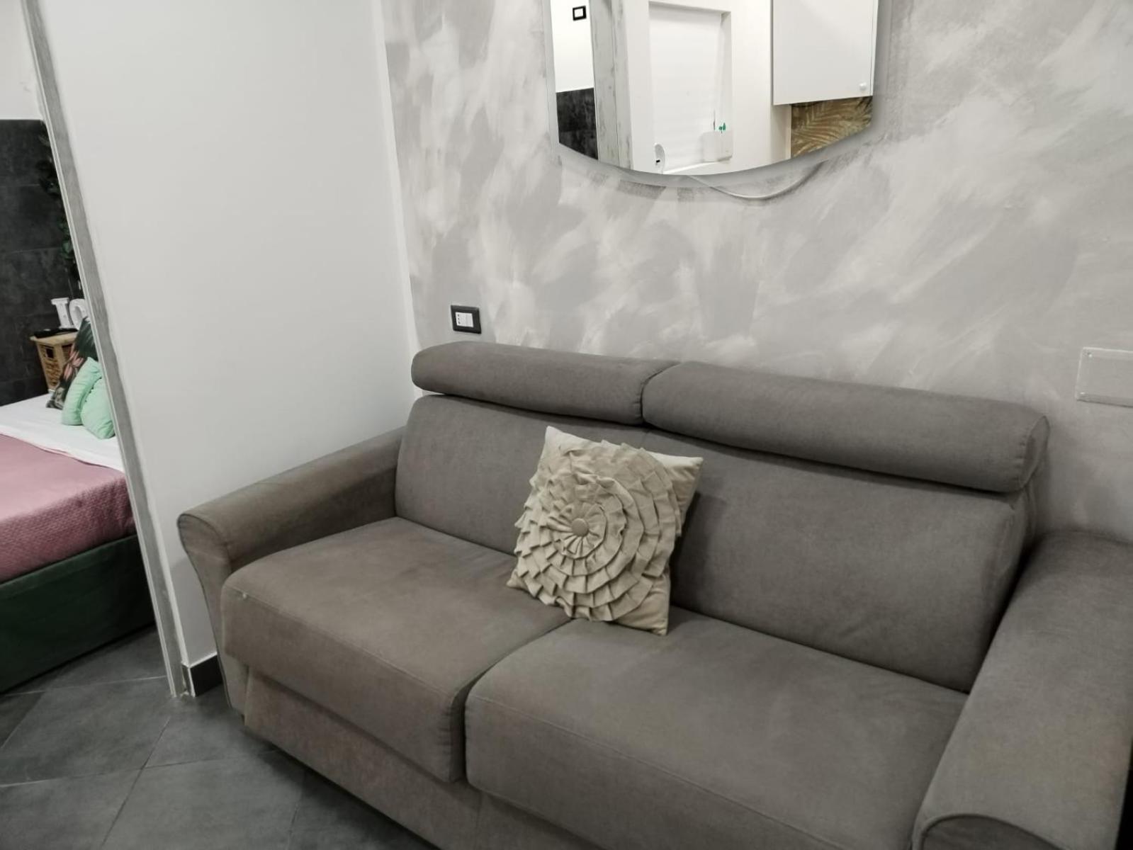 Casa Di Vincenzo Bed & Breakfast Napoli Bagian luar foto